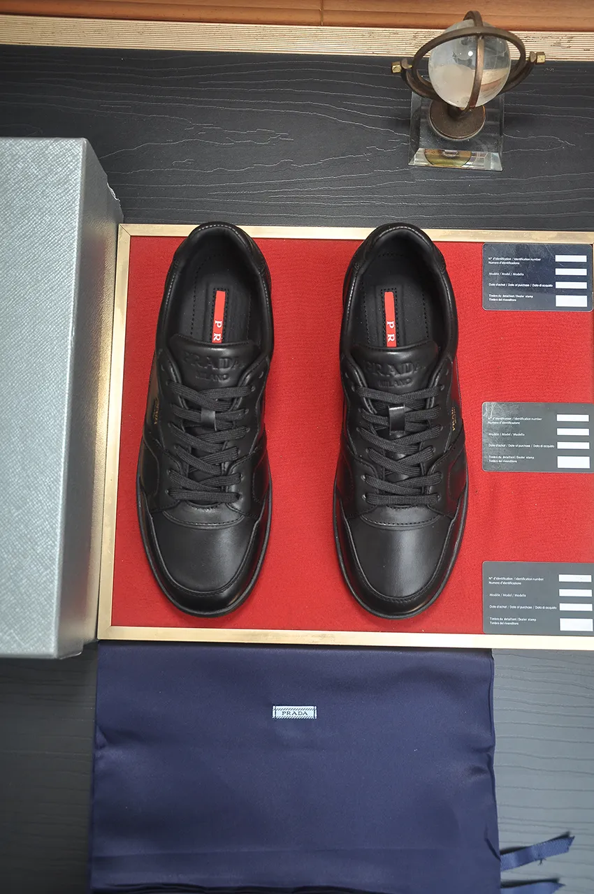 Men's shoes 💰580💶 [PRADA] Top original items, new seasonal styles, high-quality original items, top-grade high-mercerized cowhide combined with original breathable fabric + imported glue, imported stretch fabric inside with original cowhide feet, original thick outsole! Quality guaranteed! Code 38-45 (45 customized)